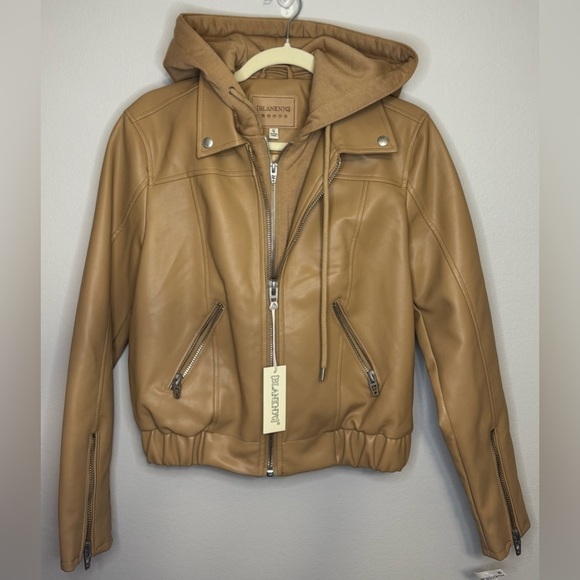 NEW BLANKNYC Women’s Faux Leather Tan Bomber Moto Jacket Removable Hood Size S - Picture 4 of 16